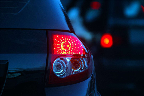 brake-light-of-car.jpg